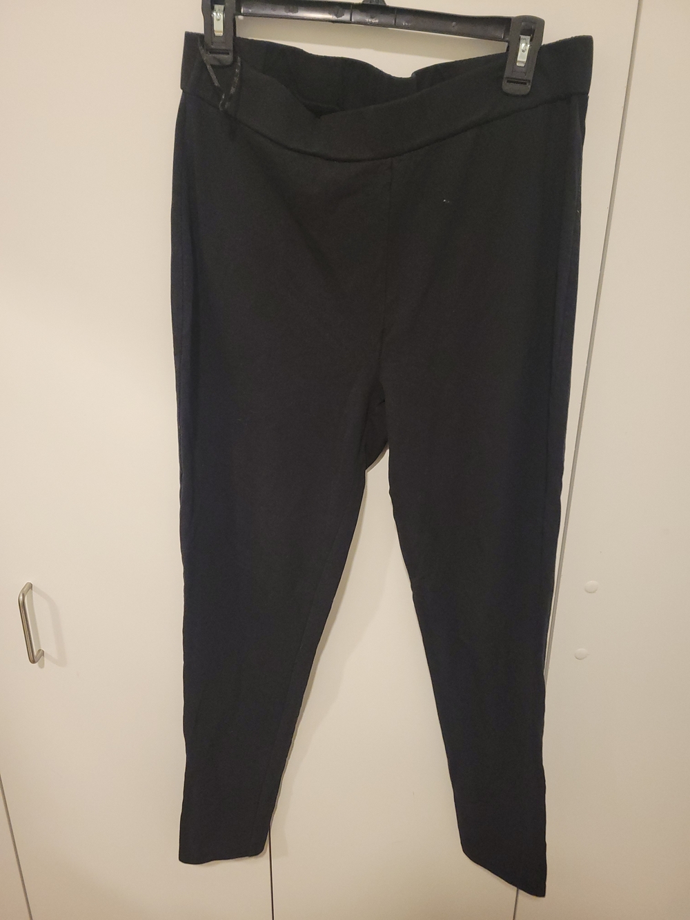 Tahari Black Stretch Ponte Leggings